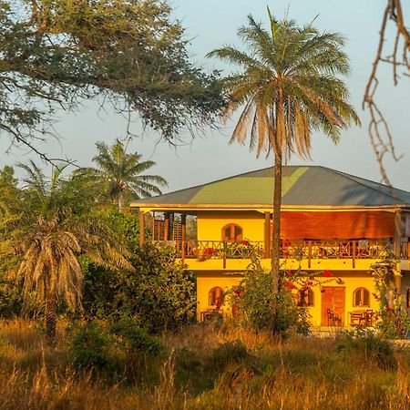 Mansa Musso Lodge Sanyang Exterior photo
