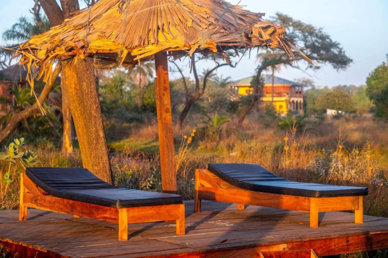 Mansa Musso Lodge Sanyang Exterior photo